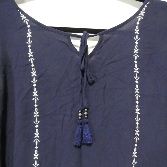 TORRID | size 1 | Navy Blue Embroidered Bohemian Blouse - Picture 4 of 16